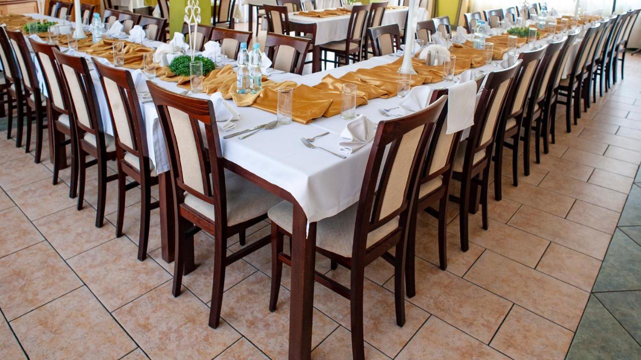 Hotel Livia Wolomin Luaran gambar